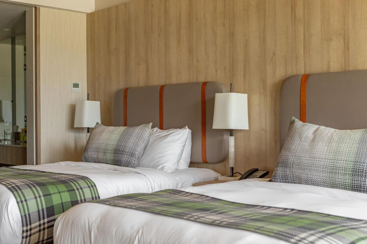 Headwaters Lodge At Eagle Ranch Resort Инвермир Номер фото